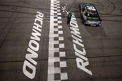 Kyle Busch leads every lap en route to dominating Nationwide victory