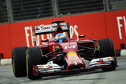 Alonso leads Mercedes duo in FP1 at Singapore