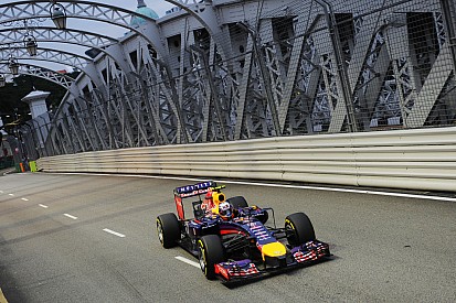 Second row of the grid for both Red Bull drivers at Marina Bay street circuit