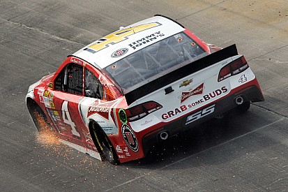 Tire stem knocks Kevin Harvick out of contention at Dover
