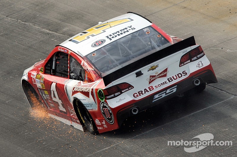 Tire stem knocks Kevin Harvick out of contention at Dover