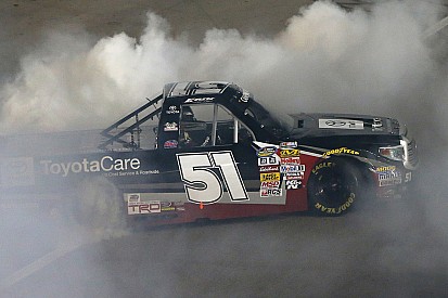 Erik Jones scores Las Vegas jackpot with NASCAR Truck Series victory