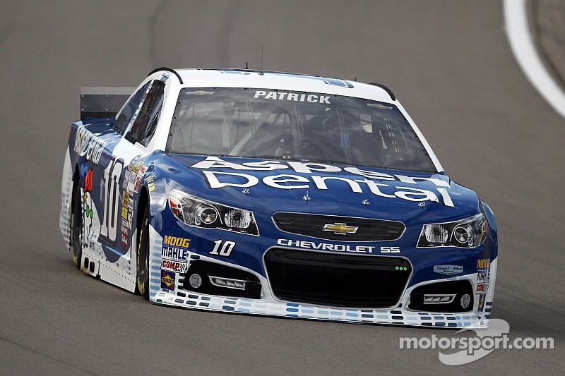 Danica Patrick: Reasons to smile at Kansas