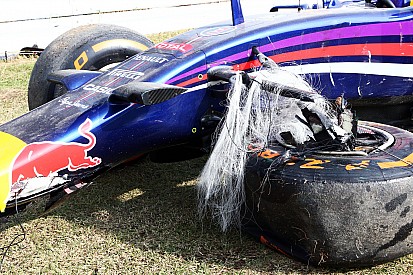Ricciardo takes blame for FP2 crash