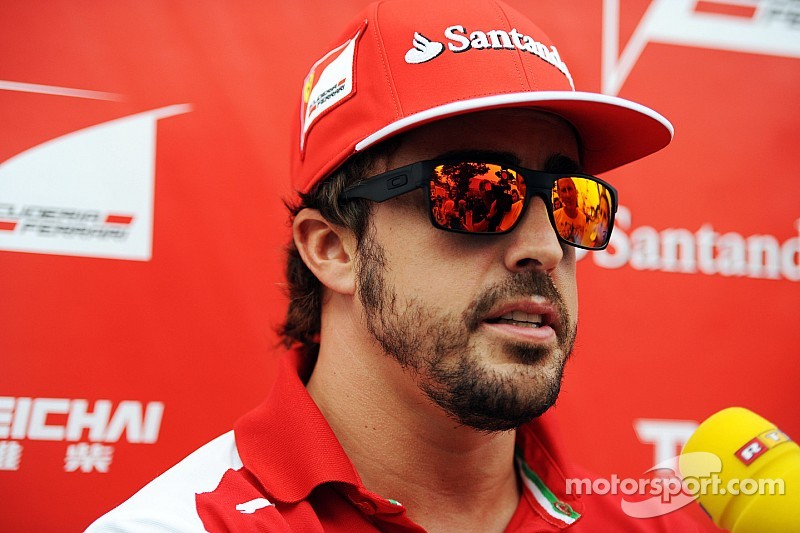 Fernando Alonso, Ferrari with the media