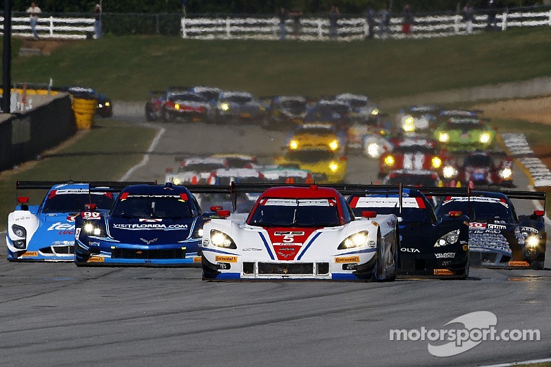 Start: #5 Action Express Racing Corvette DP: Sébastien Bourdais, Christian Fittipaldi, Joao Barbosa leads