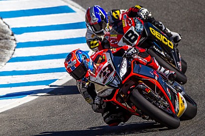 Melandri edges out Guintoli for the win in Race 2