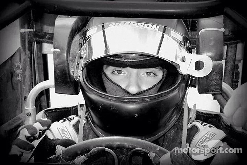 Paralyzed sprint car racer wins first race with help from Tony Stewart