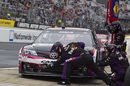 Hamlin enters Talladega without his first-string jackman