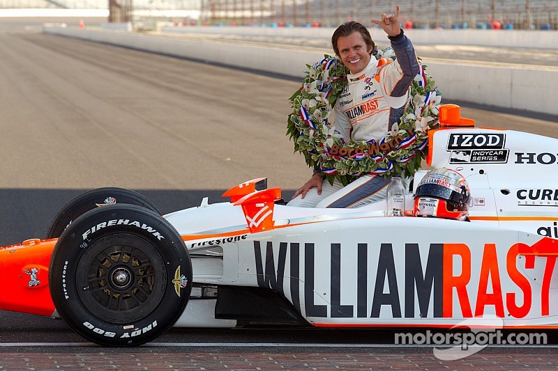 Winners photoshoot: Dan Wheldon, Bryan Herta Autosport with Curb / Agajanian