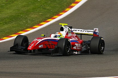 Will Stevens winner, Carlos Sainz champion
