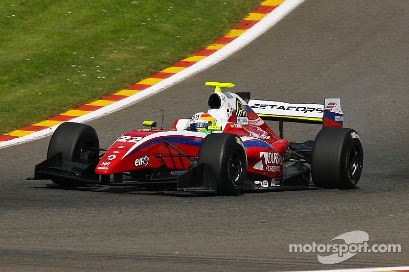 Will Stevens winner, Carlos Sainz champion