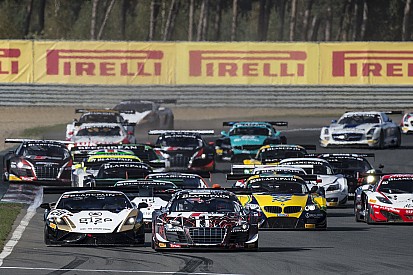 Thrilling finale of the 2014 Blancpain Sprint Series at the Baku World Challenge
