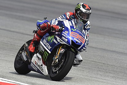 Yamaha: Lorenzo secures front row in heated Sepang Qualifying