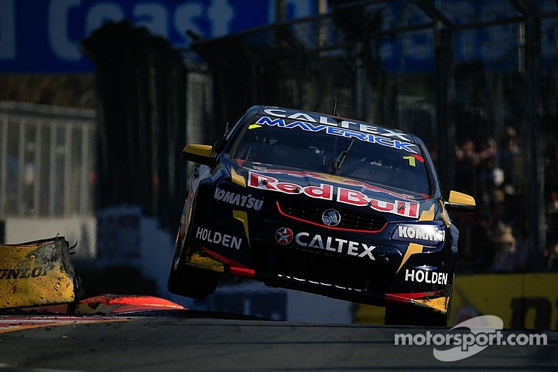 Whincup/Dumbrell win at the Gold Coast and take Enduro Cup victory