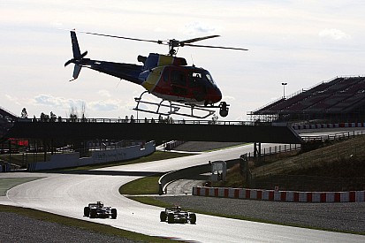 Video: Using helicopters to remove stricken F1 cars?