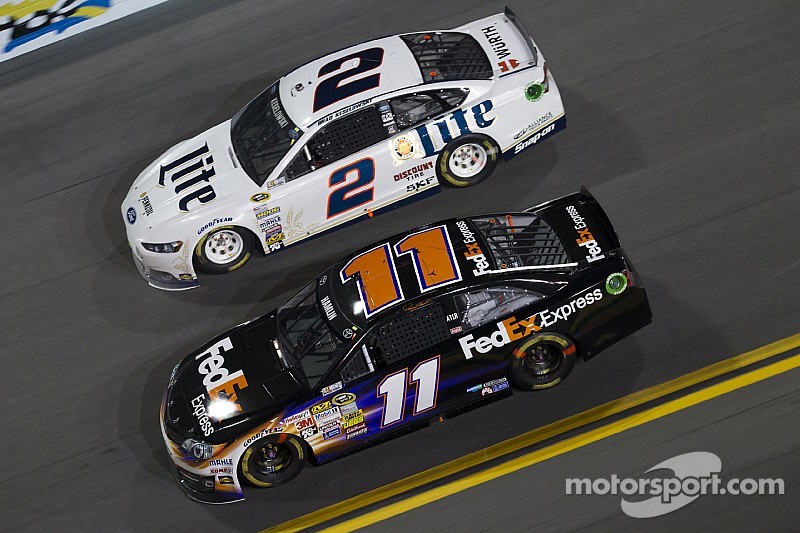 Hamlin offers Keselowski advice: "It's hard to win a championship on your own"