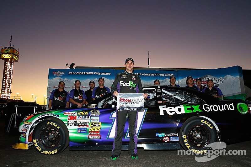 Hamlin takes pole in Phoenix
