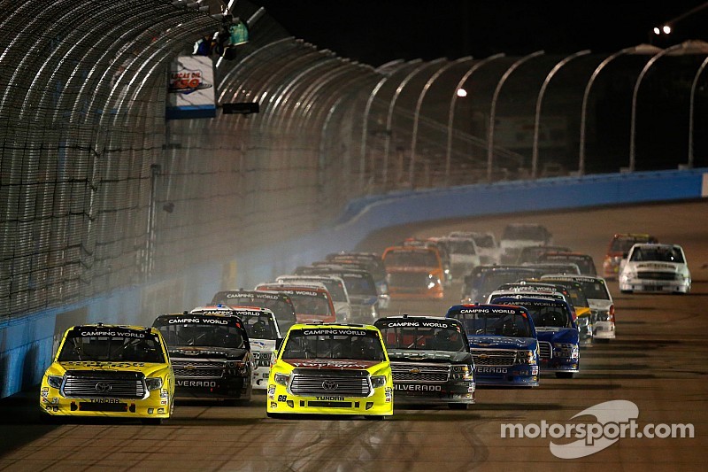 Erik Jones repeats in Phoenix truck race as second power failure halts action