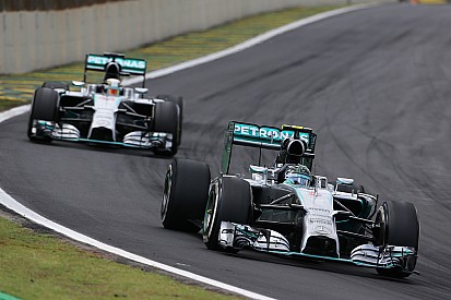Hamilton still has the upper hand as Rosberg does all he can in Brazil