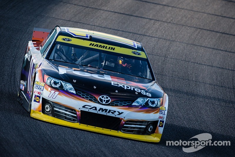 Hamlin flexes his muscles during Saturday's practice sessions