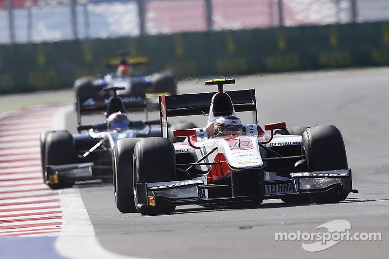 Vandoorne on top in free practice