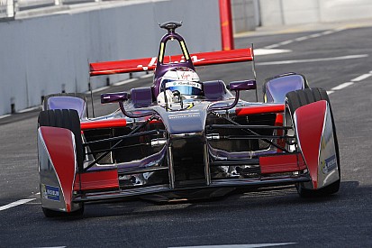 Sam Bird dominates Putrajaya ePrix