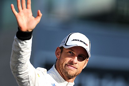 On the last race with Mercedes-Benz engine, McLaren finished 5th and 11th at Yas Marina