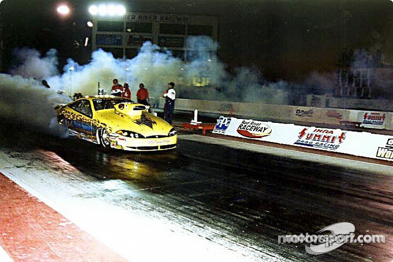 International Hot Rod Association announces schedule