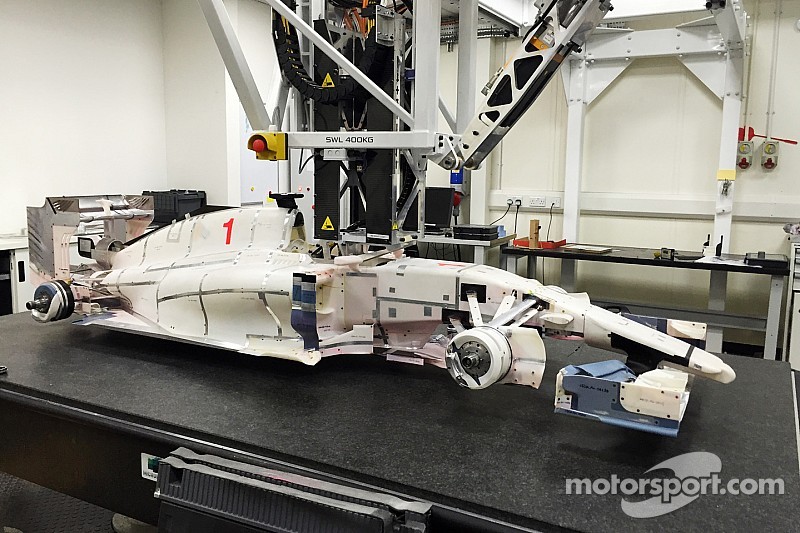Marussia auctioneer shows photos of 2015 car
