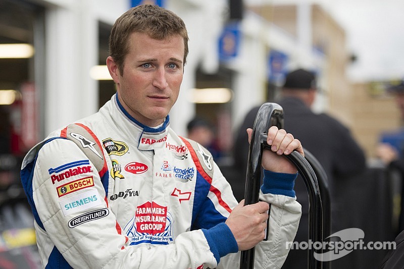 Kasey Kahne will race all five nights in Winter Heat Sprint Car Showdown