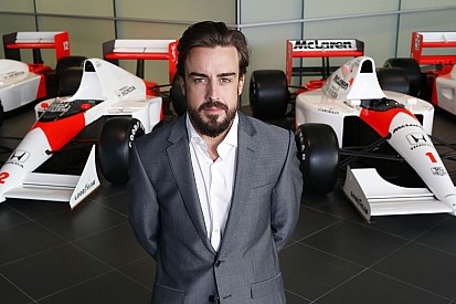 Alonso-McLaren 'mess' could be looming - Villeneuve