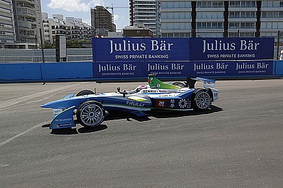 Michela Cerruti fights for the top-10 in Uruguay Formula E round
