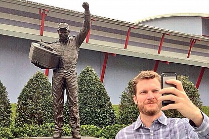 Top 20 moments of 2014, #15: It's about time, Dale Jr and Will Power