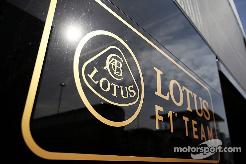 Lotus could tweak team name for 2015 - report