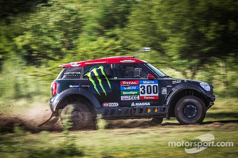 Nine MINI ALL4 Racing cars facing the biggest challenge in motorsports