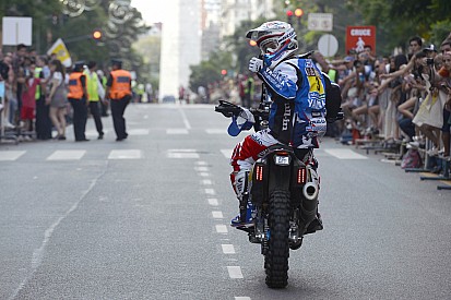 Action Begins in Argentina as 2015 Dakar Kicks Off