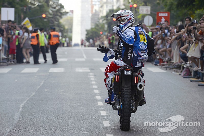 Action Begins in Argentina as 2015 Dakar Kicks Off