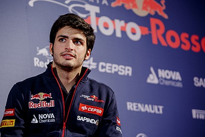 Sainz's father says surname no ticket to F1
