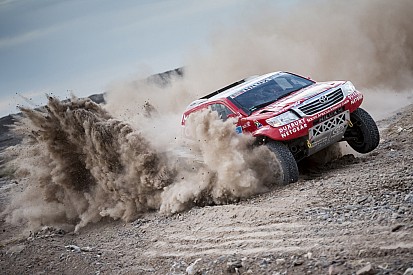 Dakar competitors recover from savage second day in third stage