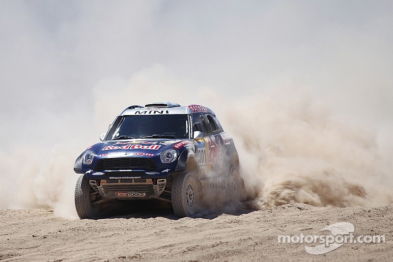 Fifth stage win for MINI at the 2015 Dakar Rally