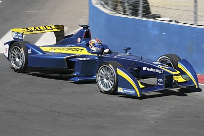 Buemi leads opening practice session in Argentina