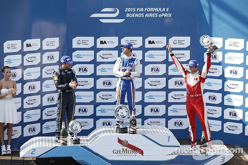 Antonio Felix Da Costa wins chaotic Buenos Aires ePrix