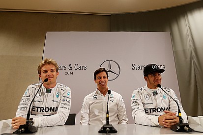 Dominant Mercedes 'stressed' ahead of 2015 - Lauda
