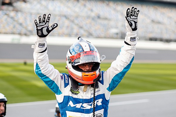 Oswaldo Negri to lead field to the green flag in 2015 Rolex 24 at Daytona