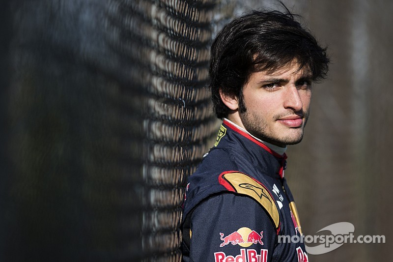 I'm not setting any targets, says Sainz