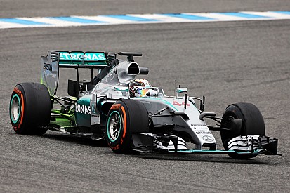 Mixed conditions for Mercedes on day two in Jerez