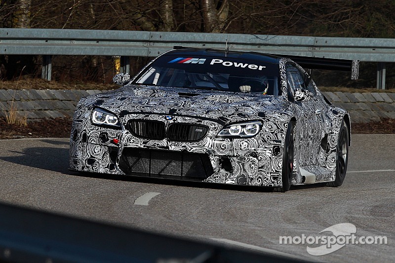 New BMW M6 GT3 completes rollout