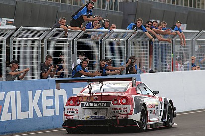 Nissan wins Bathurst 12 Hours with final restart assault