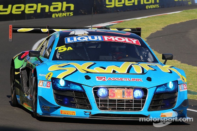 Gavin's bid for Mount Panorama podium return in Bathurst 12 Hour comes to early end